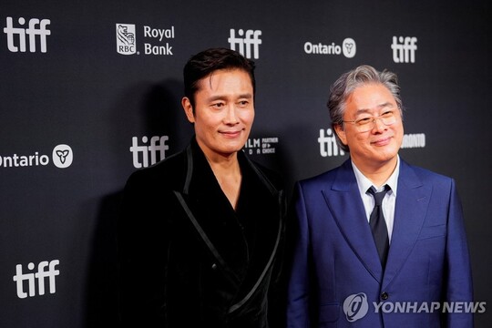 이병헌, 토론토영화제서 한국 배우 최초 특별공로상 수상