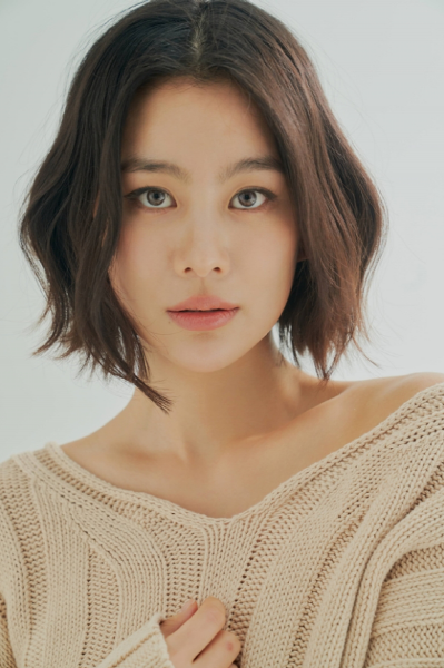 윤선아, 새벽엔터와 새 출발