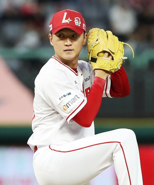 SSG 김건우, KIA전 12K 역투로 시즌 3승 달성