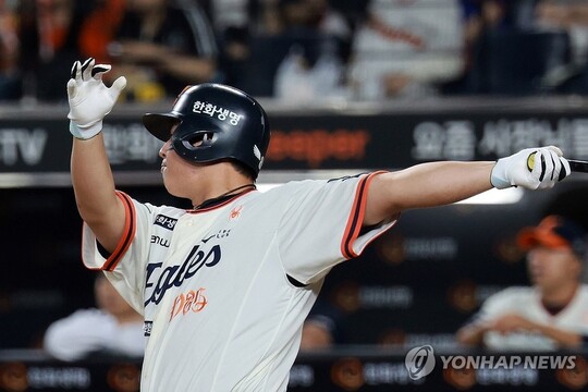 한화 노시환, 구단 역사 4번째 30홈런-100타점-100득점 눈앞
