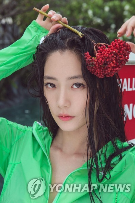 배우 클라라, 결혼 6년 만에 이혼 절차 완료