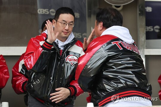 LG, 한화 꺾고 한국시리즈 1차전 승리