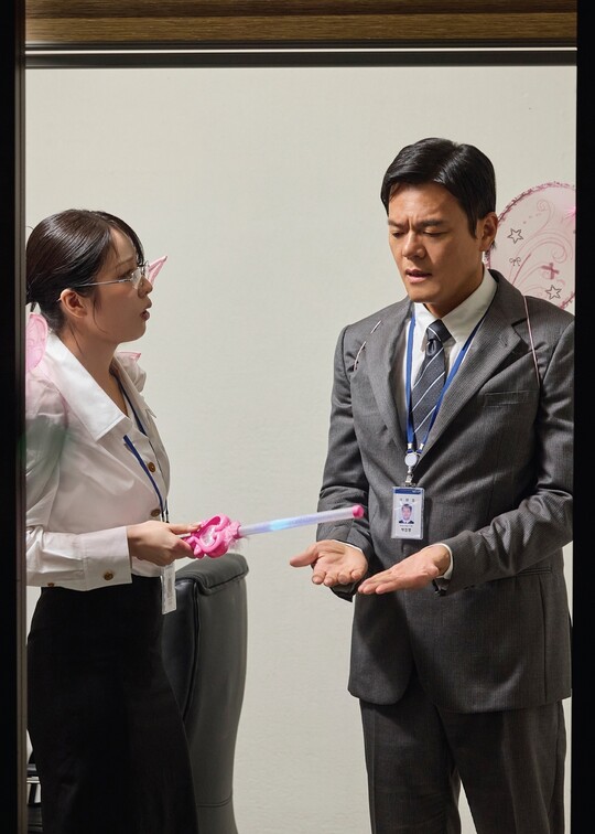 박진영, 권진아와 협업한 신곡 해피 아워 발표