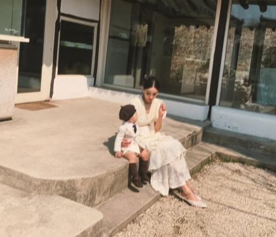 문가비, 아들과의 일상 공개…정우성 친자 논란 재점화