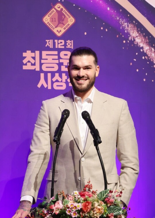 한화 투수 폰세, 최동원상 수상