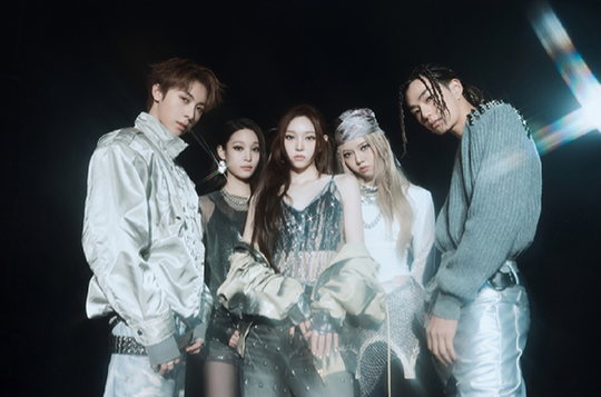 올데이 프로젝트, 새 싱글