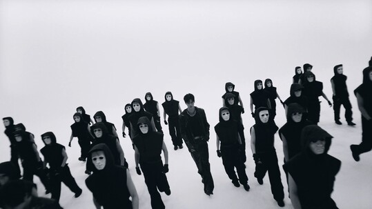 클로즈 유어 아이즈, 