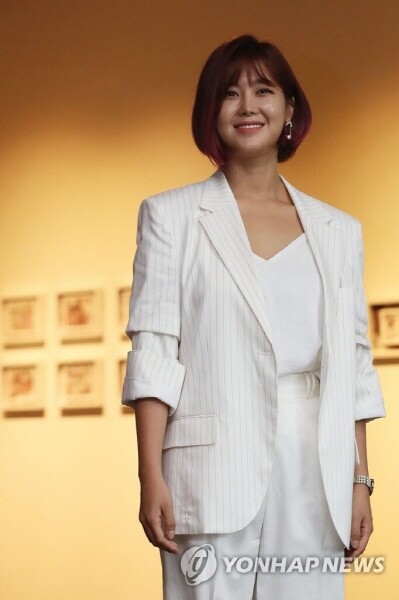 솔비, AI와 협업한 숏폼 드라마로 작가 데뷔