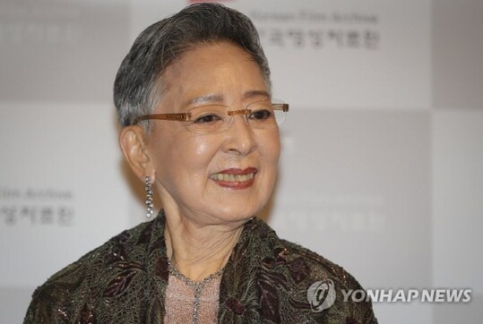 원로 배우 김지미, 미국서 별세