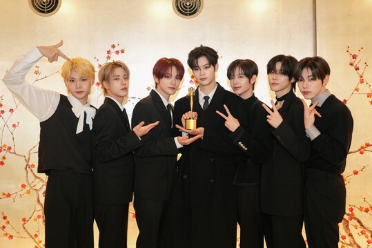 클로즈 유어 아이즈, 대한민국문화연예대상 K-POP상 6관왕 달성