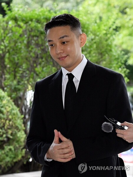 유아인, 장재현 감독 신작  ‘뱀피르’ 복귀설 "아직 결정된 바 없어"