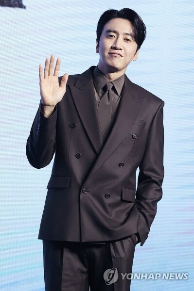 이광수, 김우빈♥신민아 결혼식 사회 맡는다