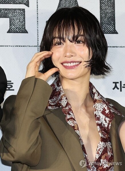 나나, 자택 침입 강도에 역고소 당해…소속사 "법적 대응"