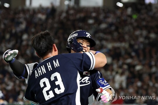 [단독] 샌디에이고 송성문 복사근 파열 심각…재활만 12주 걸릴 듯