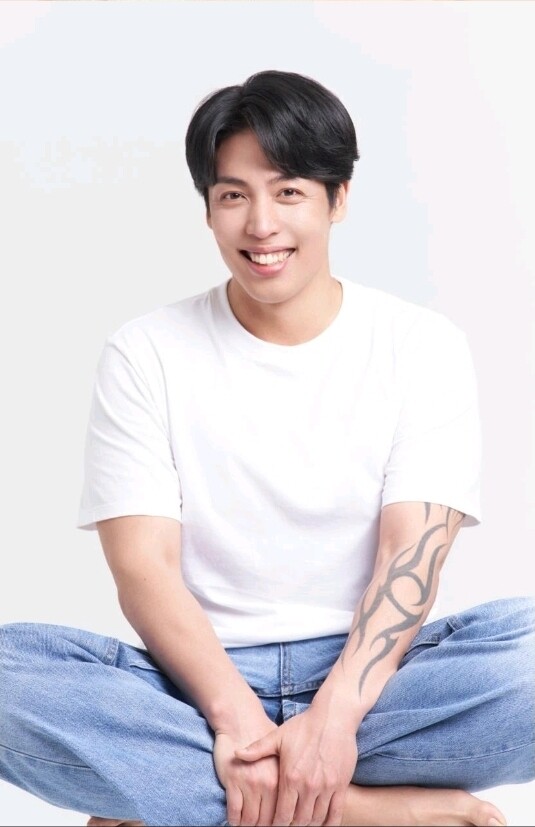 제이블랙, 배우 조진수로 연기 활동 개시