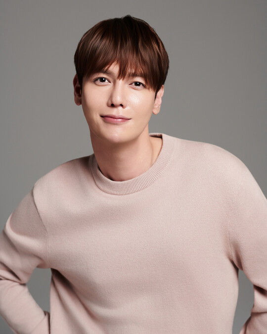 배우 송지혁, 엑터디렉터스와 전속계약 체결