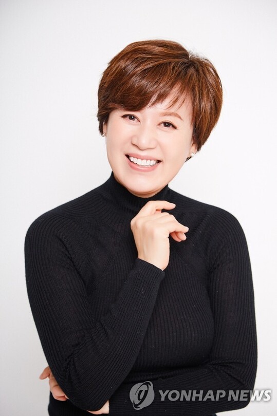 코미디언 박미선, 유방암 투병 끝에 방송 복귀