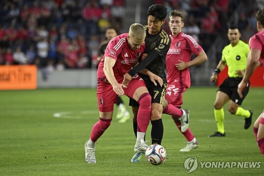 손흥민·정상빈 맞대결...LAFC 세인트루이스에 1-2 패배