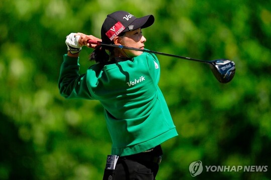 윤이나·최운정, LPGA 크로거 퀸시티 공동 선두