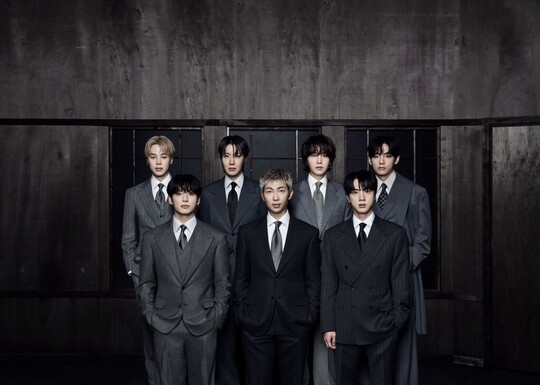 방탄소년단, 데뷔 13주년 기념 한정판 LP 발매