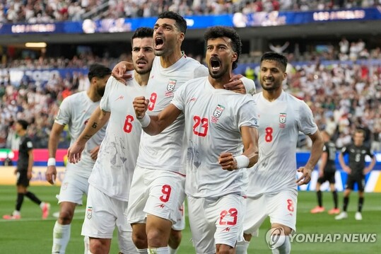 이란, 뉴질랜드와 2-2 무승부로 월드컵 첫 경기 마쳐